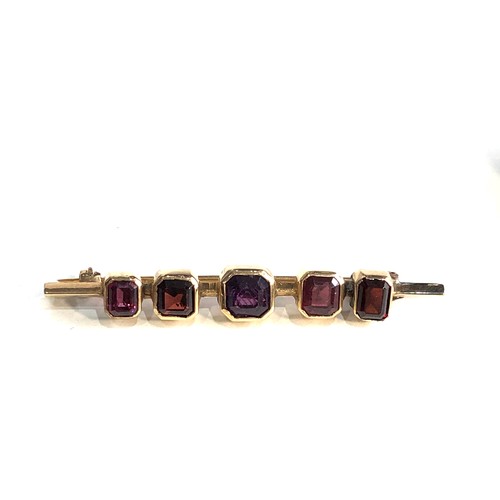 178 - 9ct gold garnet brooch weight 5.5g