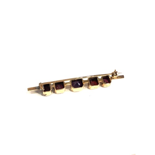 178 - 9ct gold garnet brooch weight 5.5g