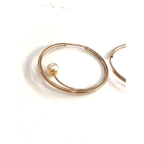 233 - 9ct gold pearl set hoop earrings weight 1.2g