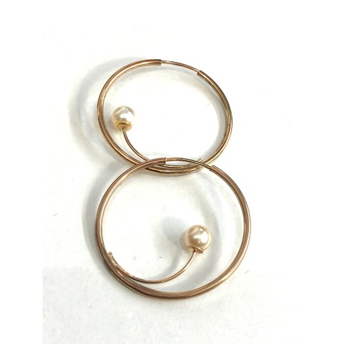 233 - 9ct gold pearl set hoop earrings weight 1.2g