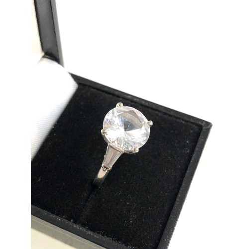 167 - 14ct white gold stone set cocktail ring weight 4.9g