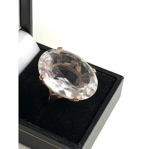 284 - 9ct gold large stone set cocktail ring weight 9.7g