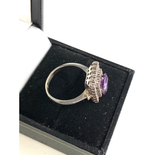 140 - 18ct white gold stone set ring weight 5g xrt tested as 18ct gold