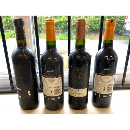 32 - 4 Botles of wine includes Palagio Del Conde 2005, Las Barraacas, and two Saint-Emilion