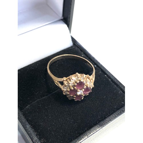 201 - Vintage 9ct gold garnet & gemstone cluster ring weight  2.5g