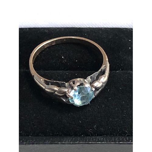 171 - 9ct gold blue stone ring weight 2g