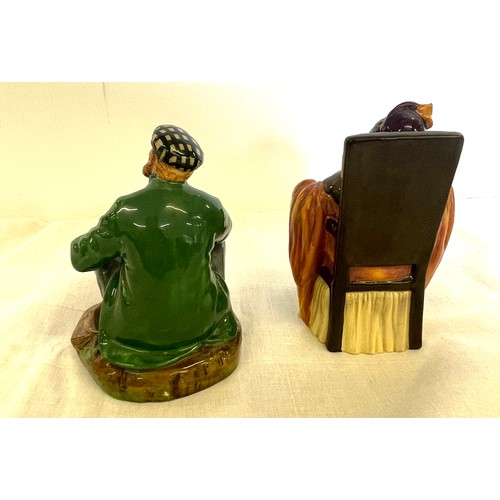 93 - Royal Doulton figures, The Wayfarer HN 2362, The foaming quart HN2162, both in good overall conditio... 
