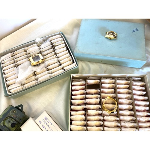 859 - Selection of watch and clock parts