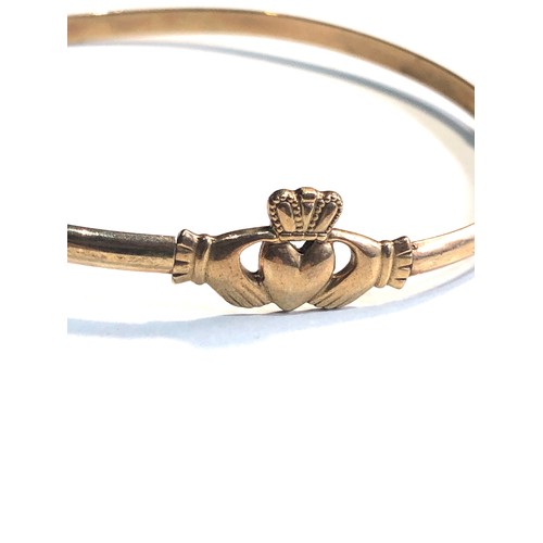 186 - Vintage 9ct gold Irish claddagh bangle bracelet weight 7.1g