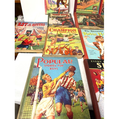 88 - Selection of vintage annuals, to include Buffalo Bill, Robin Hood, Eagle annual etc