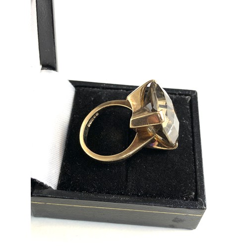 240 - 9ct modernist smoky quartz cocktail ring 9.3g