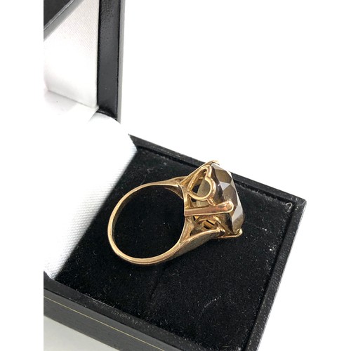 292 - Vintage 9ct gold smoky quartz cocktail ring weight 5.8g