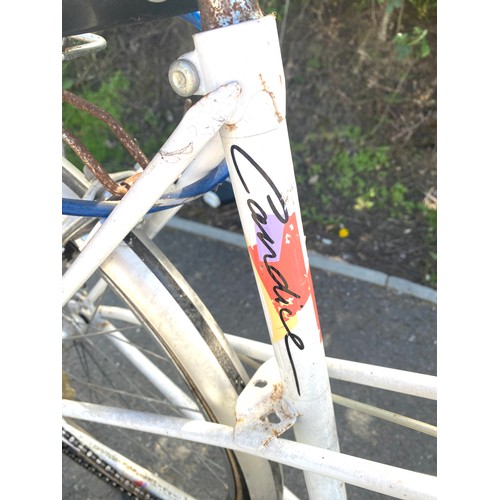 100c - Vintage ladies Raleigh leisure Candice
