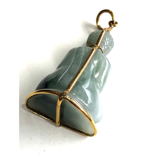 253 - 9ct carved jade buddha pendant 9.5g