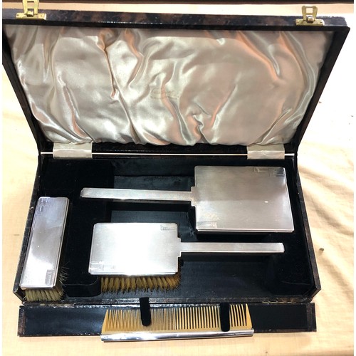 17 - Art deco silver brush set boxed