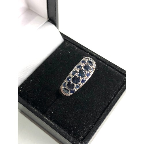 65 - 9ct gold sapphire ring weight 3.2g