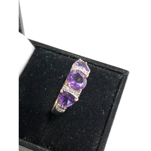 88 - Vintage 9ct gold diamond and amethyst ring weight 2.8g