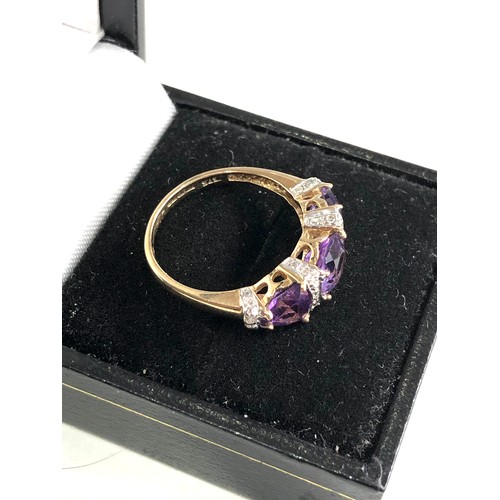 88 - Vintage 9ct gold diamond and amethyst ring weight 2.8g