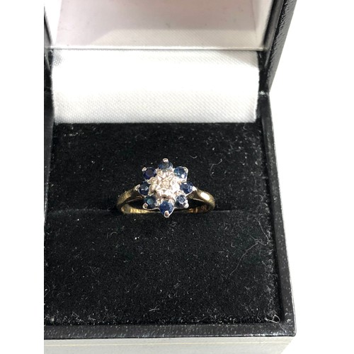 89 - 18ct gold diamond and sapphire ring weight 2.5g