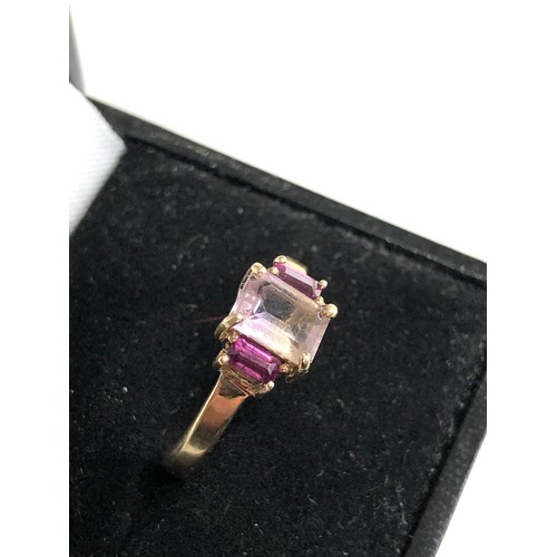 96 - 9ct gold gemstone set ring weight 2.9g