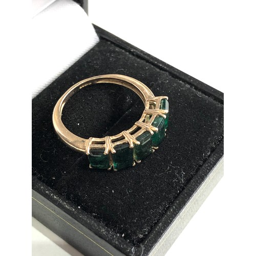 97 - 9ct gold emerald ring weight 3g