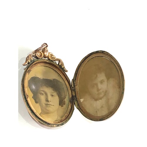 114 - Large Victorian 9ct gold bk-front locket measures approx 4.5cm drop bu 3cm wide weight 8.2g