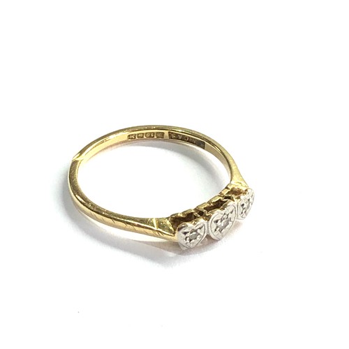 76 - Vintage 18ct gold heart diamond ring  weight 2.9g