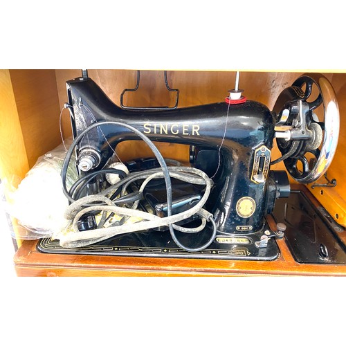 215 - Vintage boxed Singer sewing machine, untested