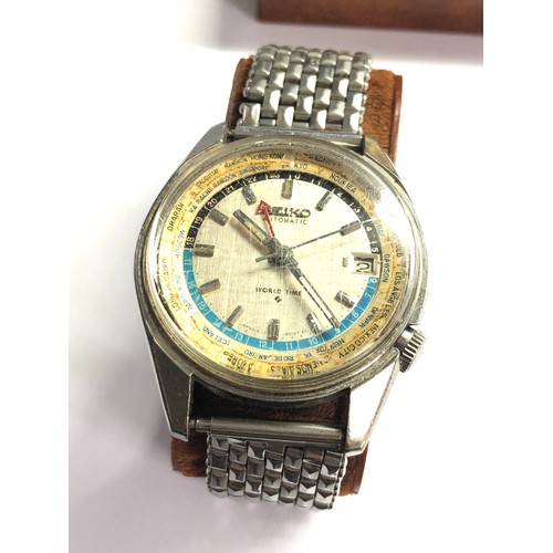 462 - Vintage Boxed Seiko world time automatic Gents wristwatch 6117-6019 the watch is in working order bu... 