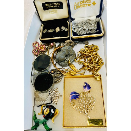 664 - Selection ladies vintage and later costume jewellery