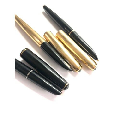 562 - 3 vintage parker fountain pens