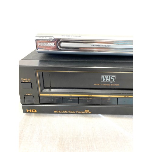 256 - Amstrad vhs player vcr 6200 and a Phillips dvd player