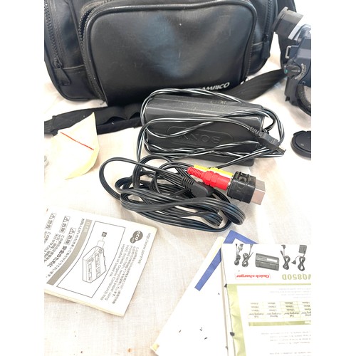 81 - Sony DCR TRV330E Digital Handycam (Pal) Digital & Camcorder. Comes with charger, leads, carry case, ... 