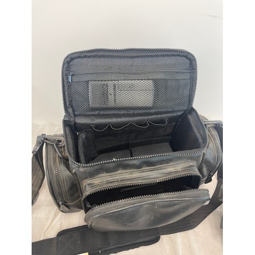 81 - Sony DCR TRV330E Digital Handycam (Pal) Digital & Camcorder. Comes with charger, leads, carry case, ... 