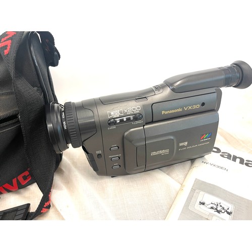 82 - Panasonic Movie Camera - Camcorder- NV-VX30 EN, with leads, battery, charger, all untested