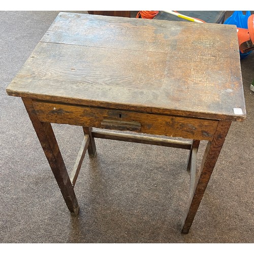 318 - Antique oak 1 drawer small desk, approximate measurements: Height: 31 inches, Width 24 inches, Depth... 