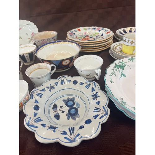 204 - Large selection of assorted china, to include bowls, plates, cups etc, a/f