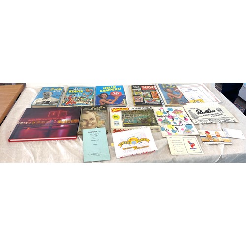 73 - Selection vintage Butlins books, magazines including jigsaw puzzle