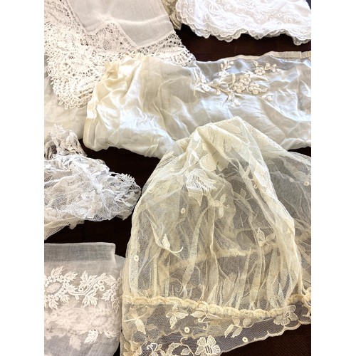 284 - Large selection antique lace pieces