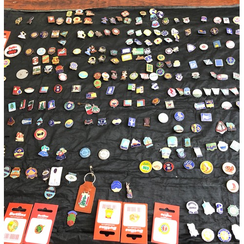 537 - Large collection of butlins enamel badges