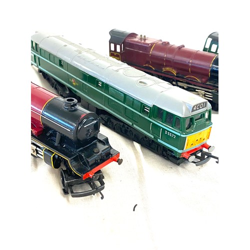 494 - Triang The Princess Royal 46200 locomotive, Triang D5572, Triang Princess Elizabeth 6201 loco, Brita... 