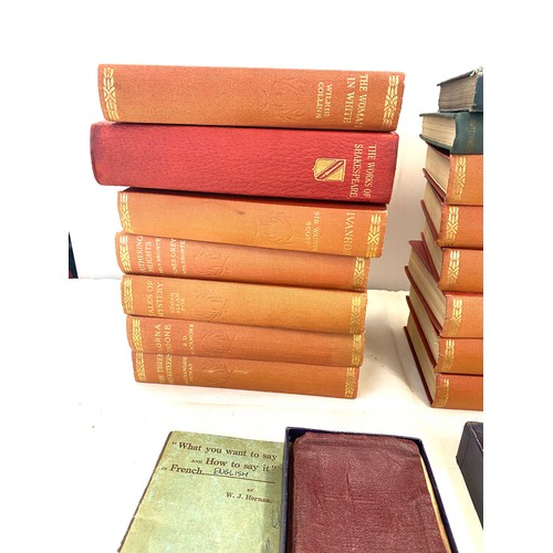 89 - Large selection of vintage books to include Beatrix Potter, Jane eyer