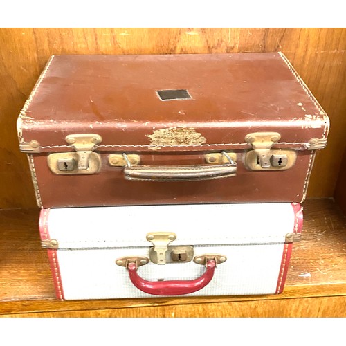 67 - 2 Vintage small suitcases