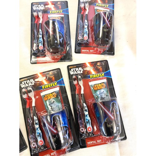 77 - 12 Star wars kids tooth brush and cup set