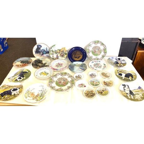 96 - Large selection of collectors plates, includes Royal Grafton, Wedgewood Royal doulton etc etc