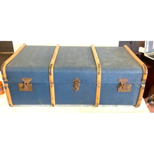 339 - Vintage travel trunk