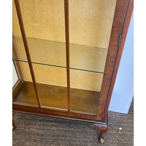 364 - Walnut 2 Shelves Queen Anne china cabinet, Approximate measurements: Height: 45 inches, Width 24 inc... 