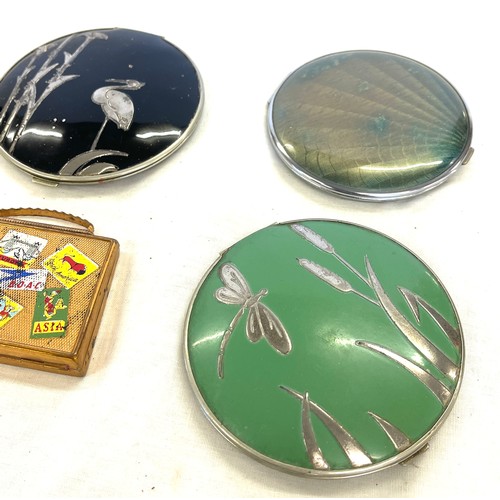 91 - Selection of vintage ladies compacts