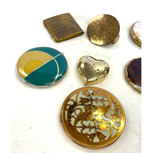 165 - Selection of vintage ladies compacts