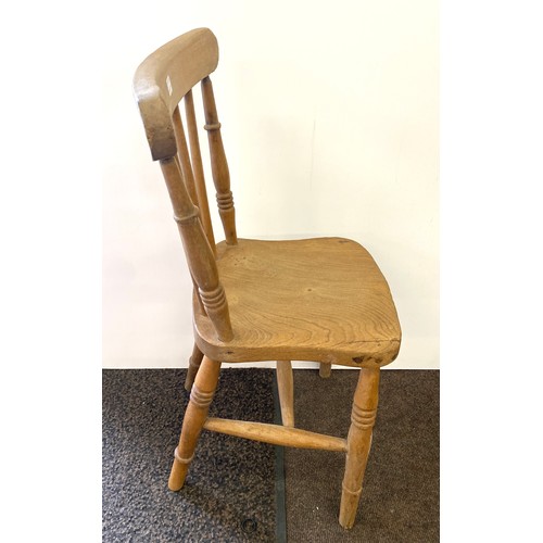 387 - Vintage small childs chair, measures approx 28